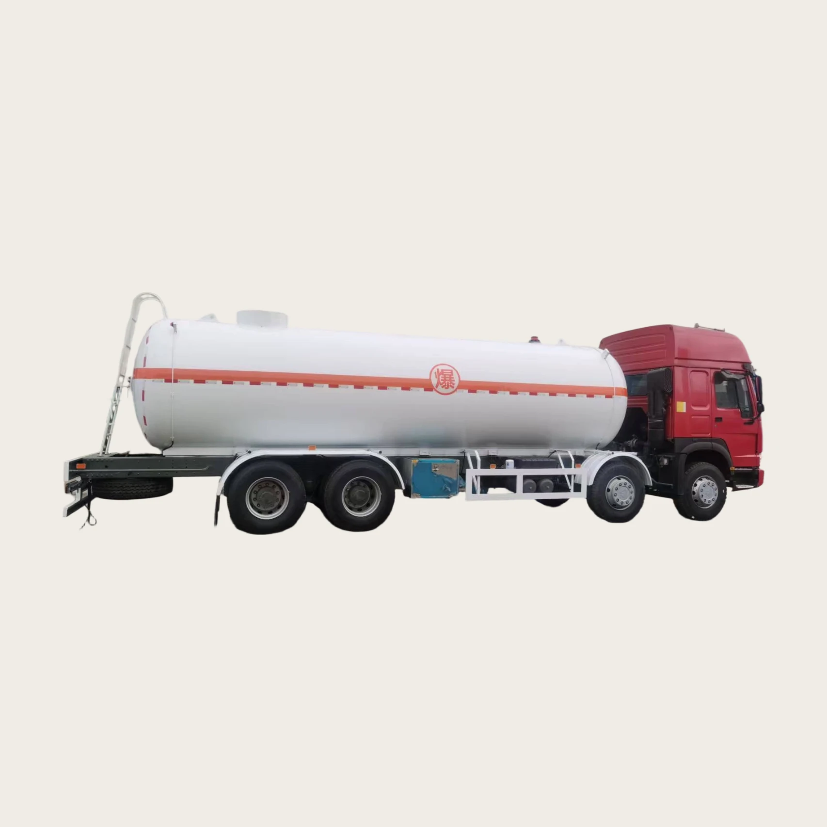 Ventas directas de fábrica china - Haowo Nuevo tanque cisterna diésel Euroestándar de 8x4 con una capacidad de 37.5 metros cúbicos