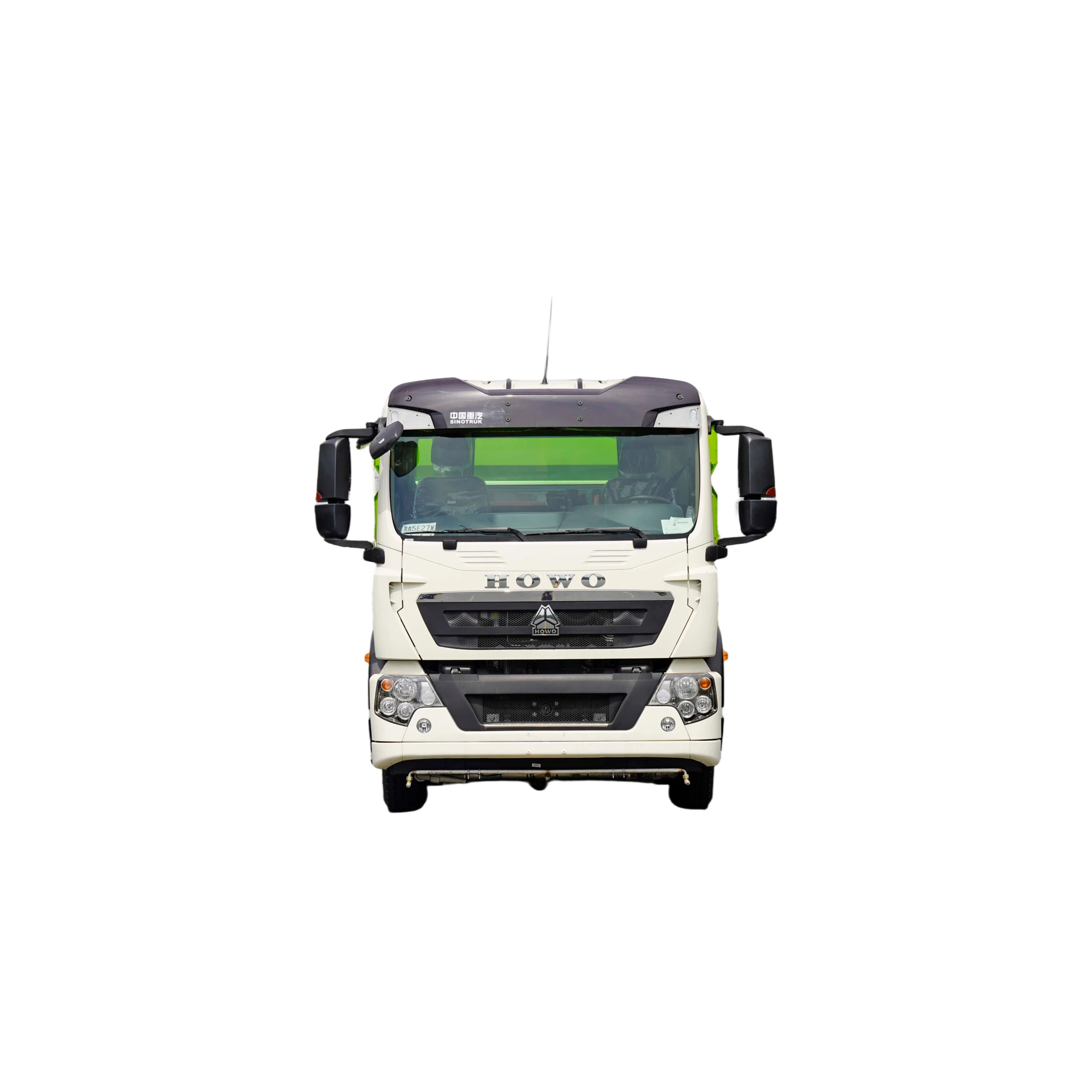 CL5181TXSZ6GX Vehículo Limpieza y Escobado SinotrukNX con Bomba de Motor 18000kg 8925x2530x3150mm