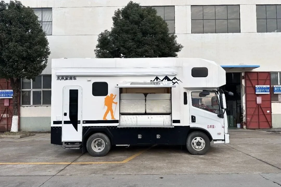 SAIC Yujian H500 Remolque de Venta Móvil [Ventanas de Alas de Golondrina Doble]